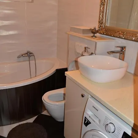 Apartamento Quiet Area In The Center Of