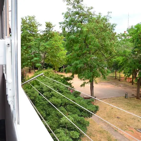 Quiet Area In The Center Of Apartment *