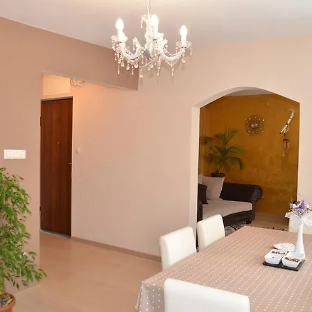 Apartment Quiet Area In The Center Of *